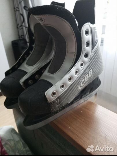 Коньки хоккейные детские