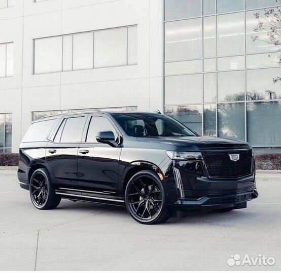 Cadillac Escalade R24 Кованые диски Vossen