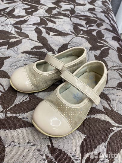 Сандалии для девочки