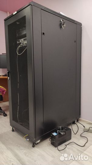 Серверный шкаф 32u Hyperline