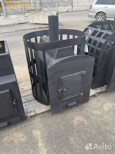 Печь с упрочненными стенками топки