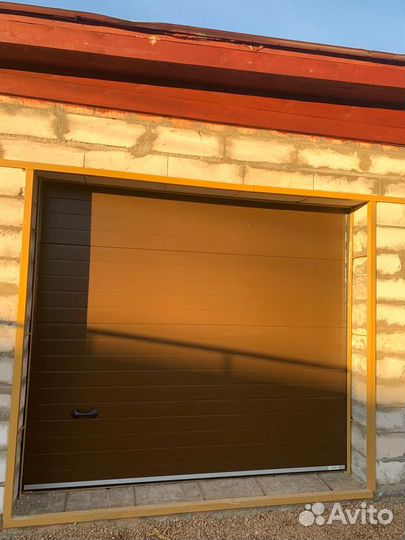 Ворота гаражные под ключ