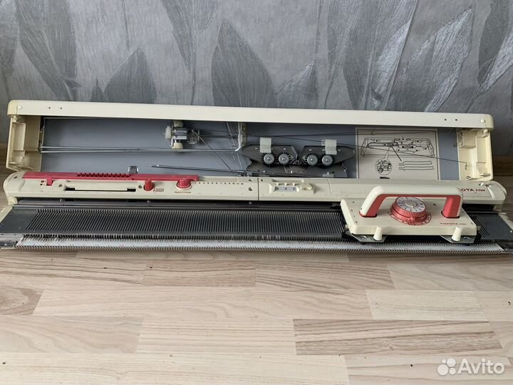 Вязальна машина toyota 858