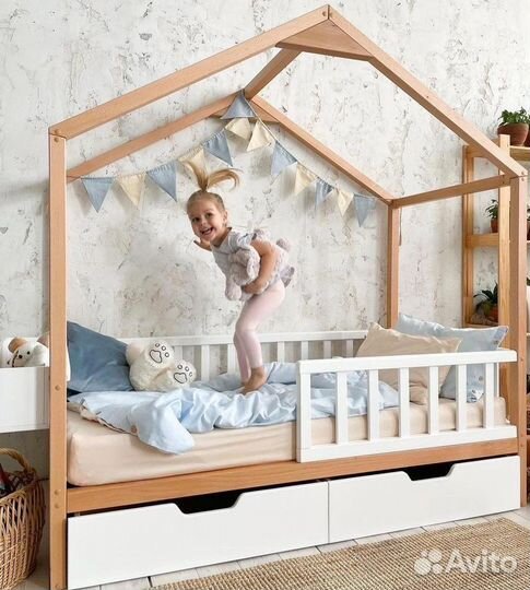 Детская кровать домик дерево