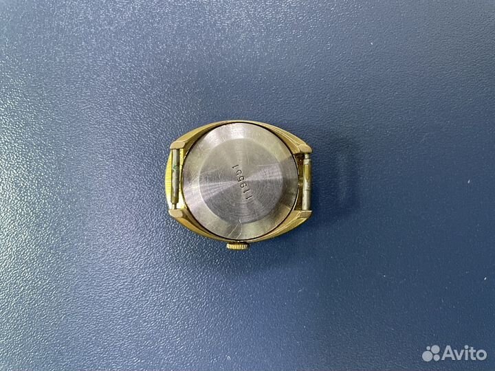 Часы Восток