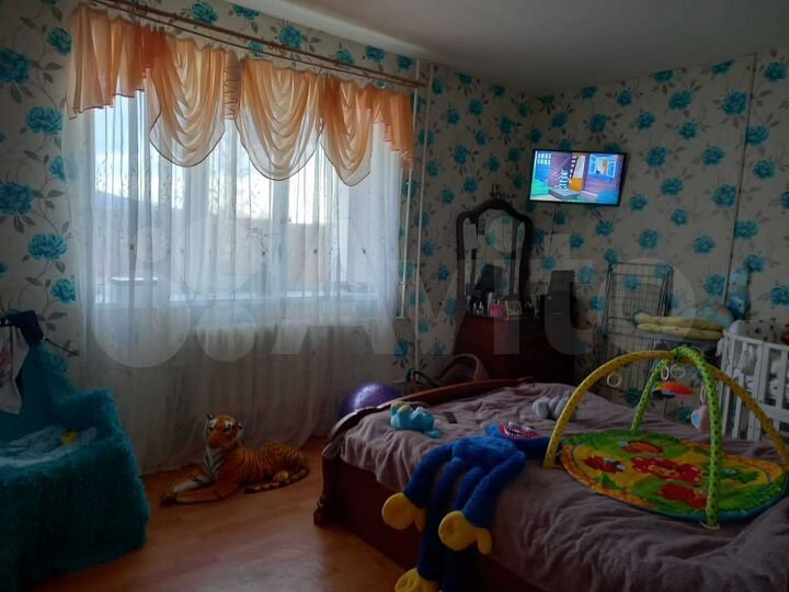 2-к. квартира, 43 м², 1/3 эт.