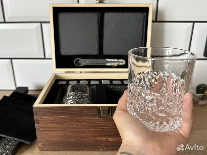 Подарочный набор: стаканы и камни для виски