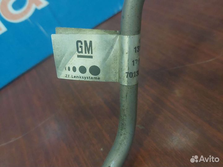Трубка гур Opel Astra H/ Zafira B