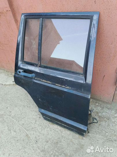 Задняя правая дверь Jeep Cherokee XJ