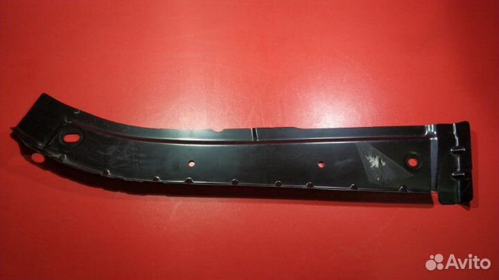 Усилитель Полки Крыла правый Volkswagen Touareg