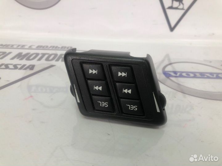 Кнопки переключения аудио задняя правая Volvo XC90