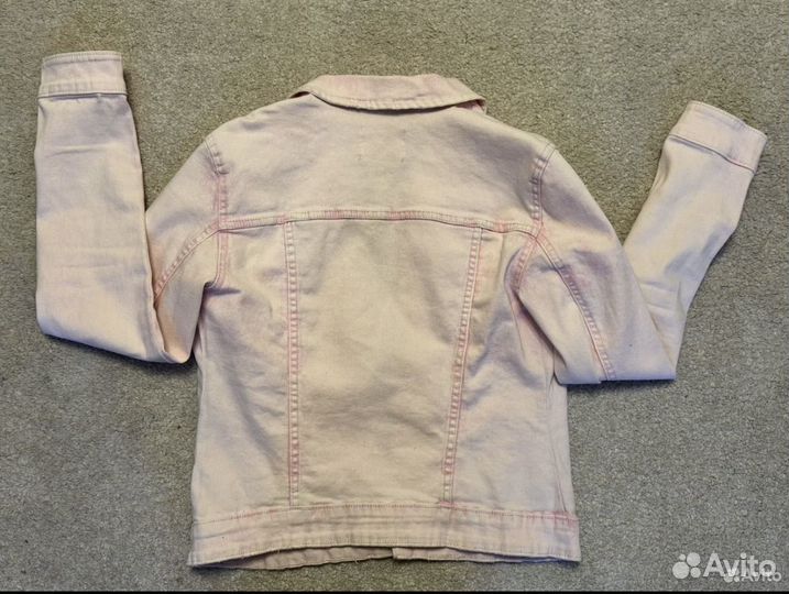 Продам джинсовую куртку bershka