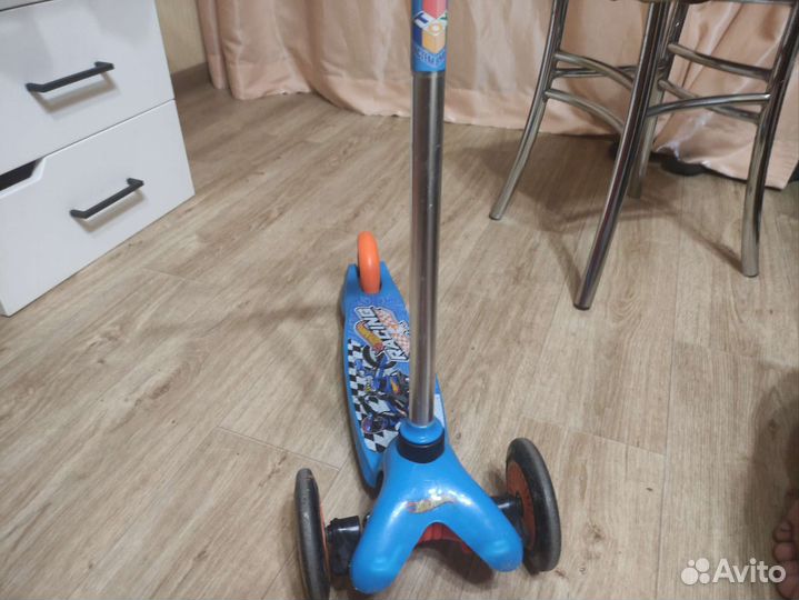 Самокат детский трехколесный