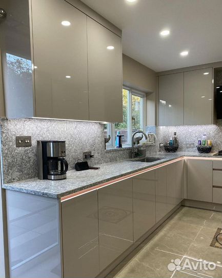 Кухня на заказ от фабрики