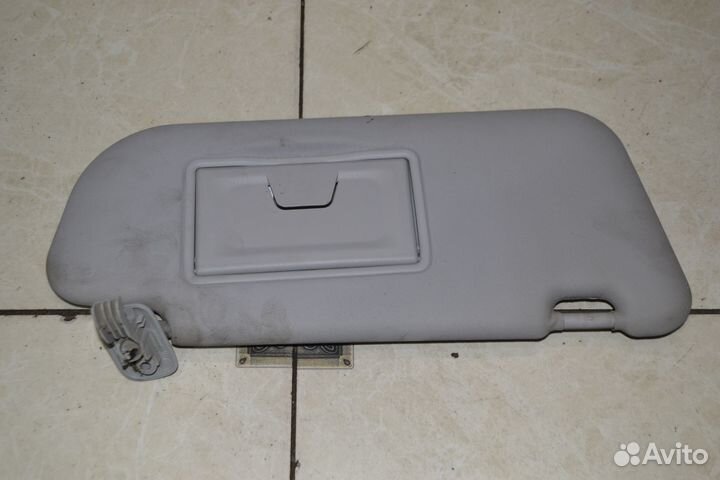 Козырек солнцезащитный правый Mazda 3 BK