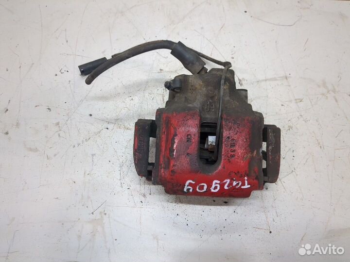 Суппорт BMW 7 E38, 1999