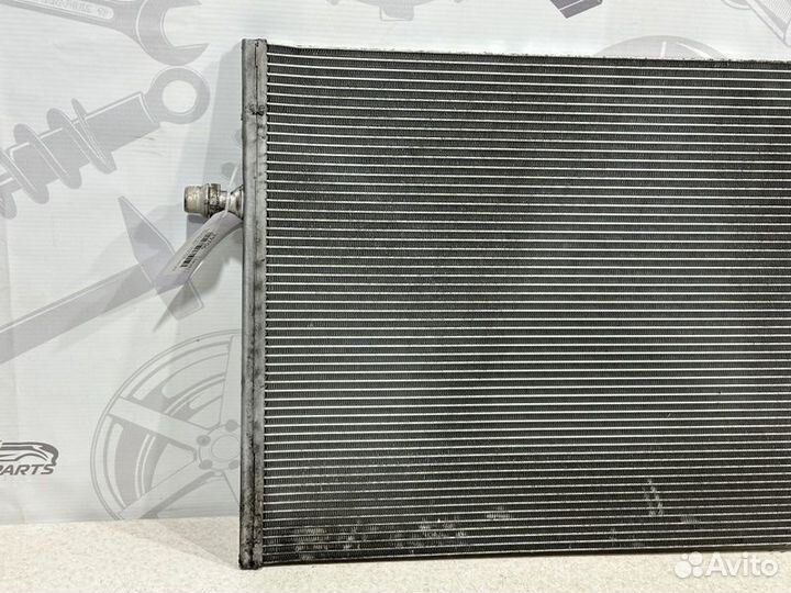 Радиатор низких температур Mercedes-Benz C W205