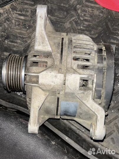 Генератор Bosch Iveco