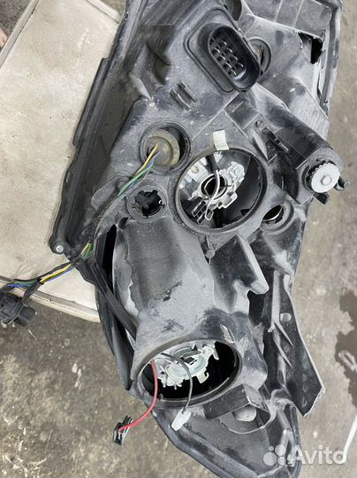 Фара на весту правая