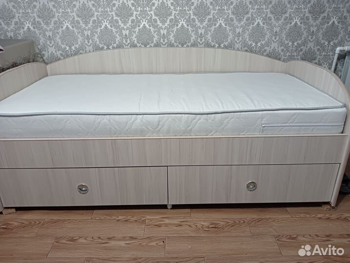 Мебель в детскую для подростков