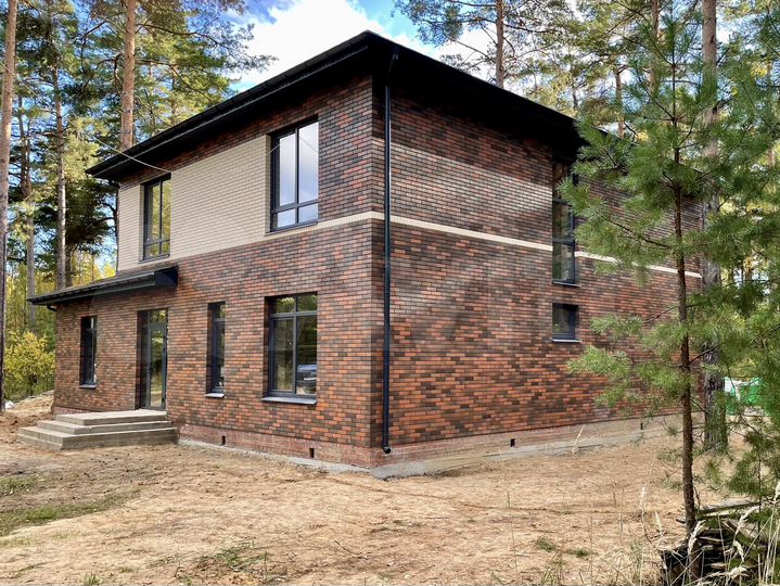 Дом 194 м² на участке 12 сот.