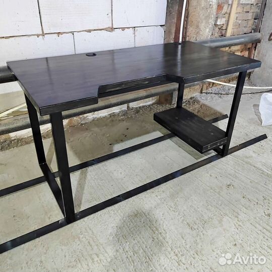 Компьютерный стол в стиле лофт/игровой стол