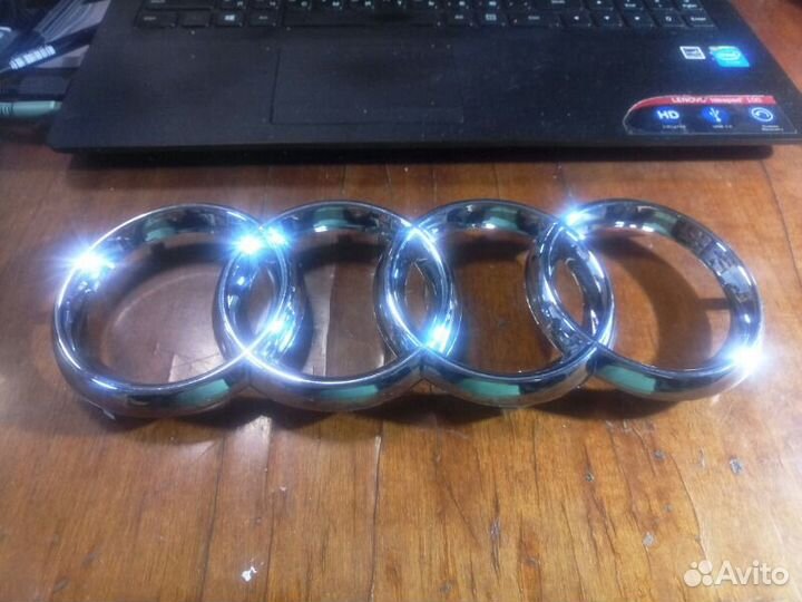 Эмблема Audi A4 B7