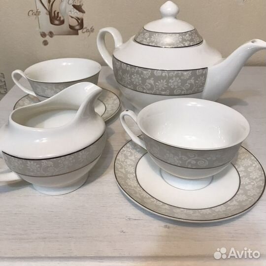 Сервиз чайный фарфоровый новый