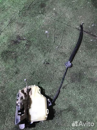 Замок двери задний правый Volkswagen Passat B5 ATW