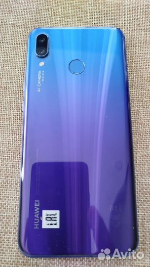 HUAWEI Nova 3, 4/128 ГБ