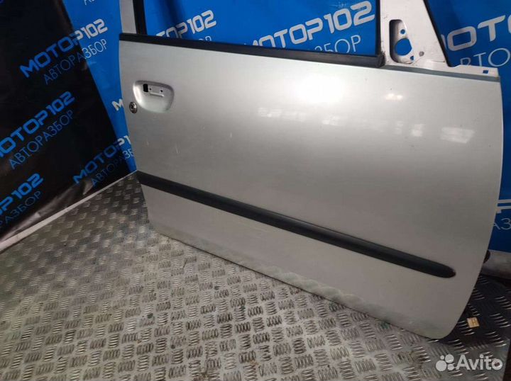 Дверь передняя правая Mitsubishi colt 6