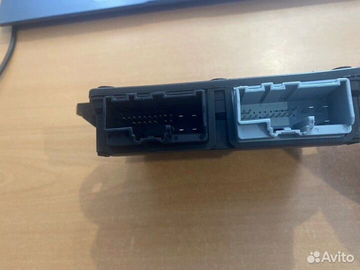 Блок управления крышкой багажника Kia Sorento