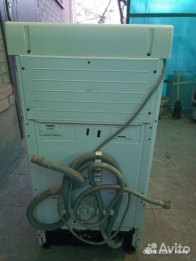 Стиральная машина с вертикальной загрузкой