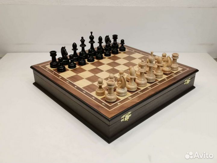 Шахматы Гамбит в ларце новые
