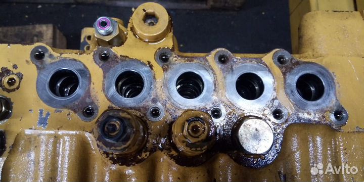 Гидрораспределитель Caterpillar CAT330DL
