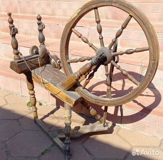 Прялка старинная