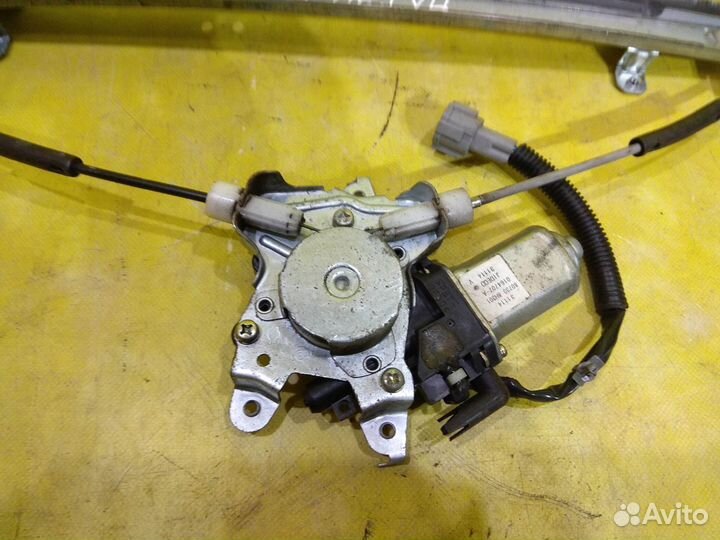 Правый Стеклоподъемник в дверь Nissan X-Trail T30