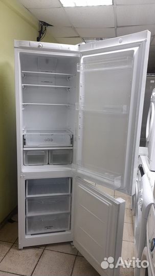 Холодильник Indesit No frost