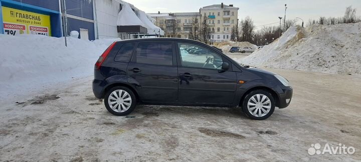 Ford Fiesta 1.4 МТ, 2005, 198 200 км