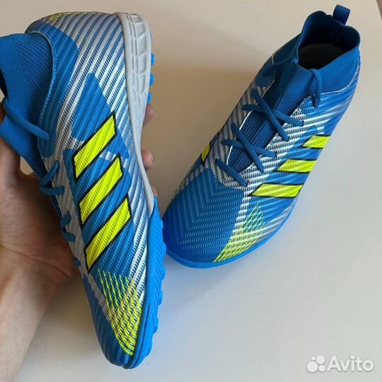 Бутсы сороконожки футзалки шиповки