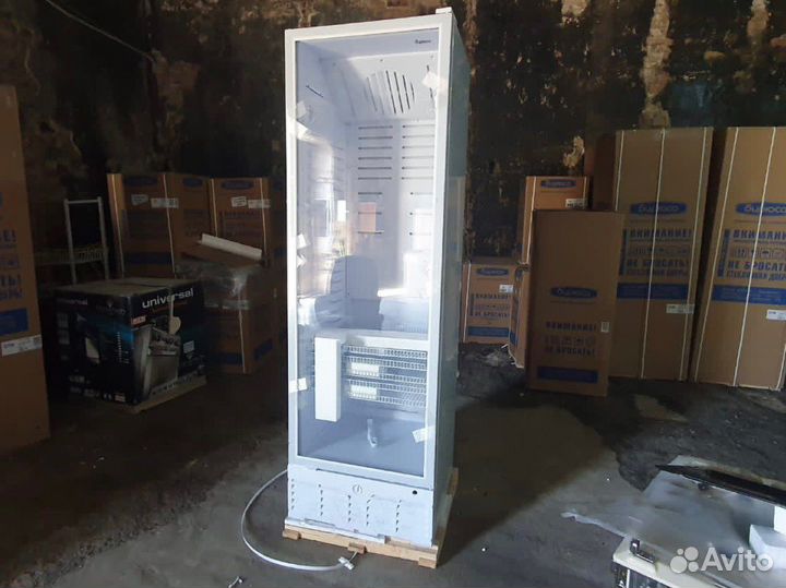 Холодильник витринный
