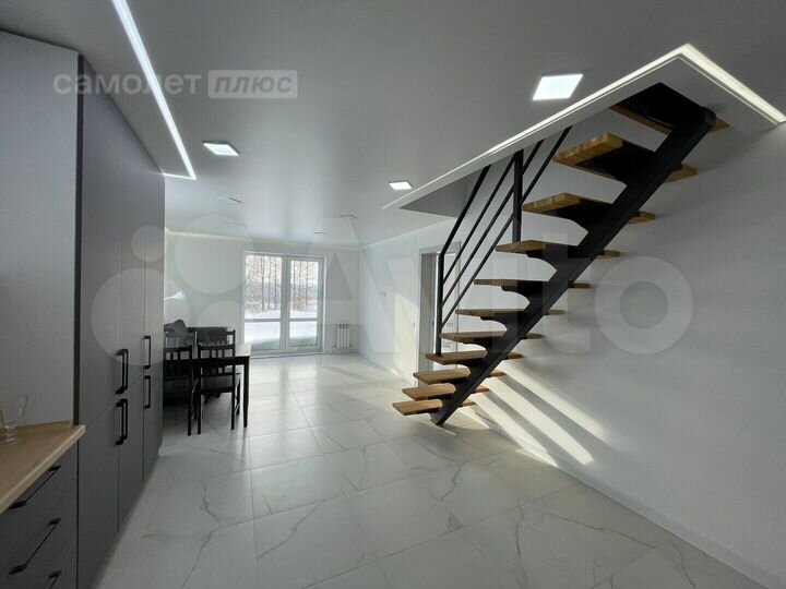 Коттедж 73,5 м² на участке 9 сот.