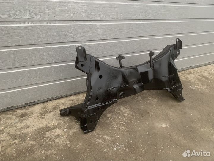 Подрамник передний на mitsubishi lancer 9