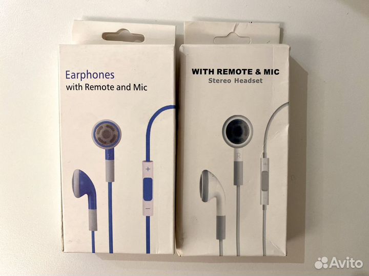 Наушники Earphones with remote and mic новые