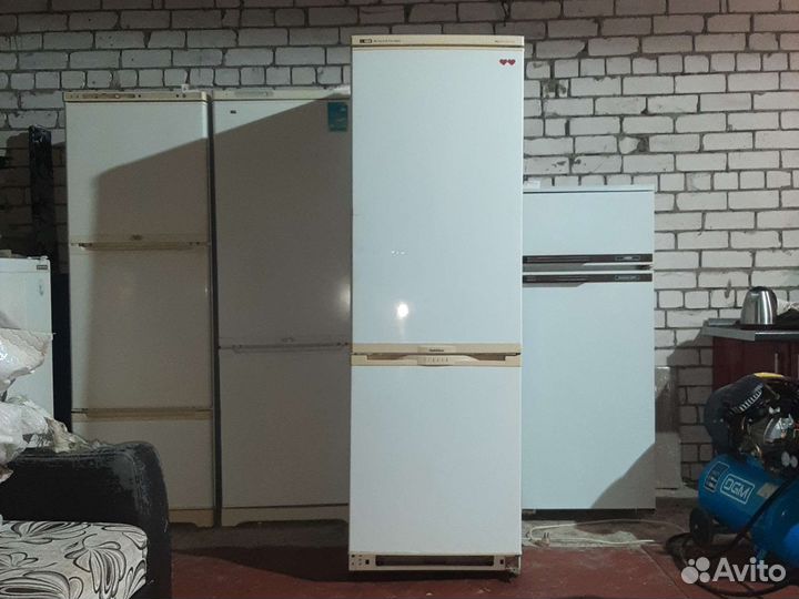 Холодильник бу. Склад мебели бу