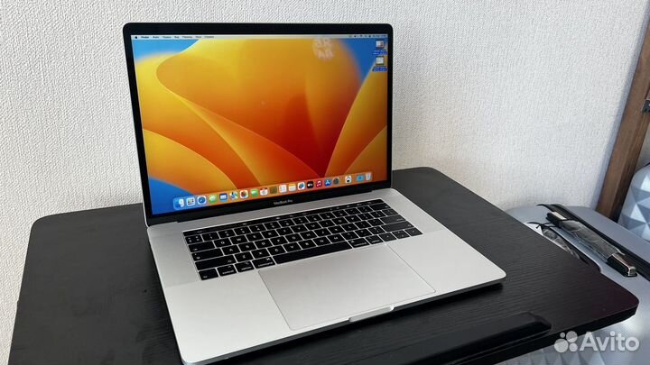 MacBook Pro 15 2019 512 новый