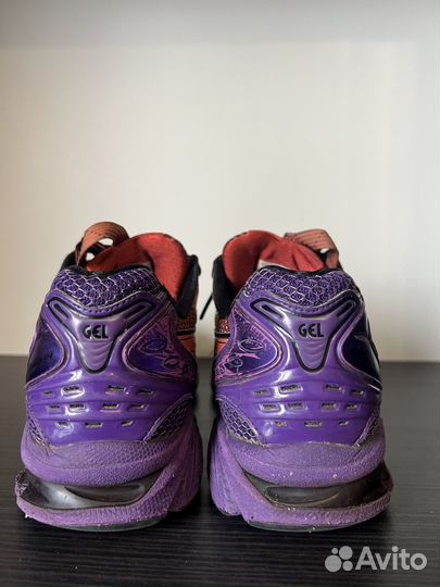 Кроссовки asics x kiko оригинал (8.5US)