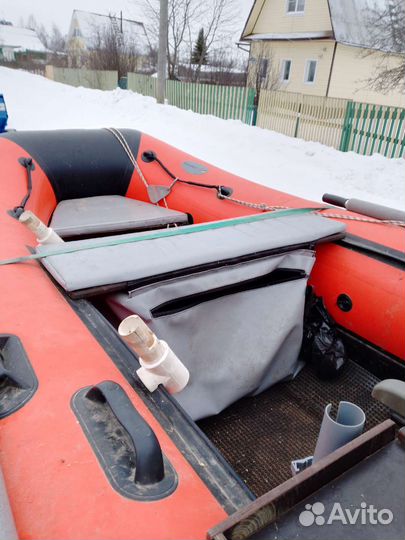 Лодка риб навигатор 370р