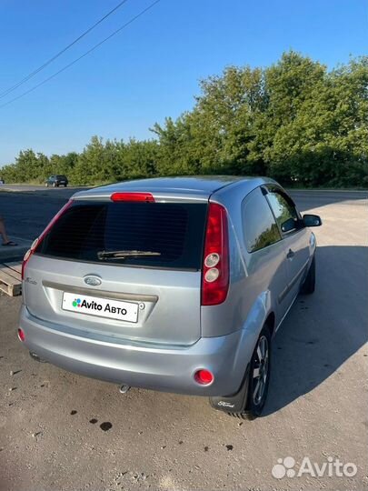 Ford Fiesta 1.4 МТ, 2007, 125 000 км