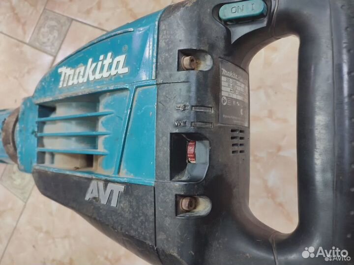 Отбойный молоток Makita HM1317CB